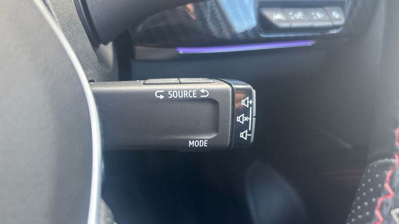 Renault Arkana 1.6 E-TECH Hybrid 145 R.S. Line 5dr Auto Hybrid Estate